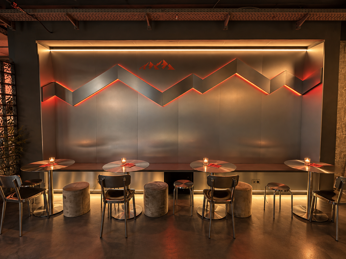 Sonder Bar 2